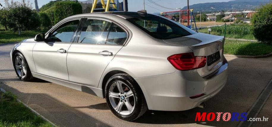2014' BMW Serija 3 318D photo #1