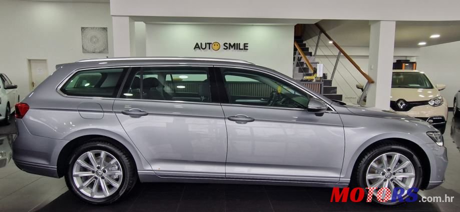 2019' Volkswagen Passat Variant photo #5