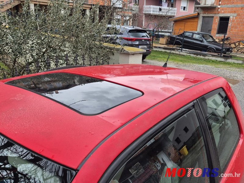 2001' Volkswagen Lupo 1,0 photo #4