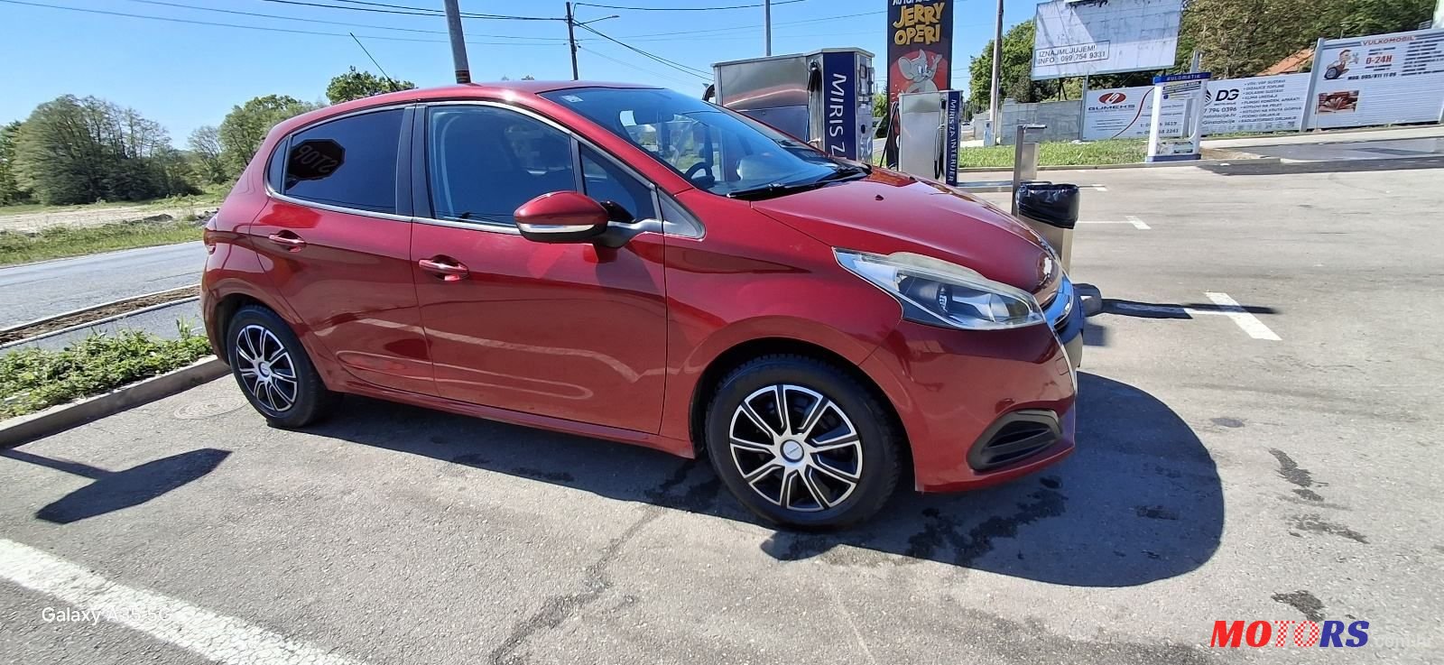 2015' Peugeot 208 1,0 photo #3