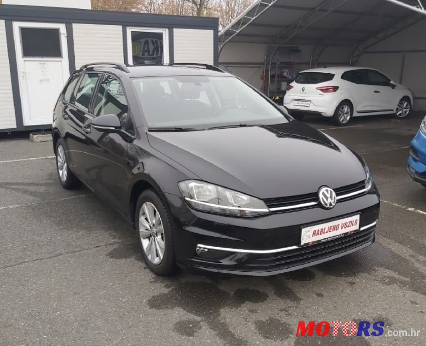 2019' Volkswagen Golf 7 Variant photo #2
