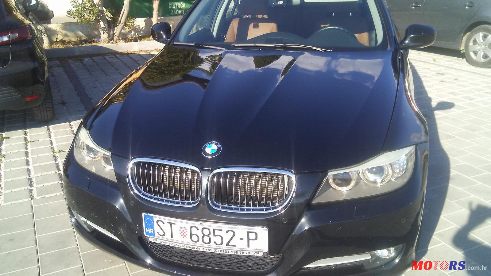 2012' BMW 3 Series Touring photo #6