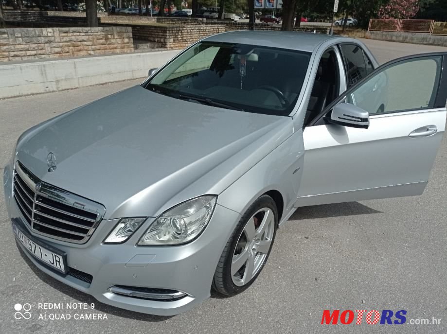 2010' Mercedes-Benz E-Klasa 220 Cdi photo #2