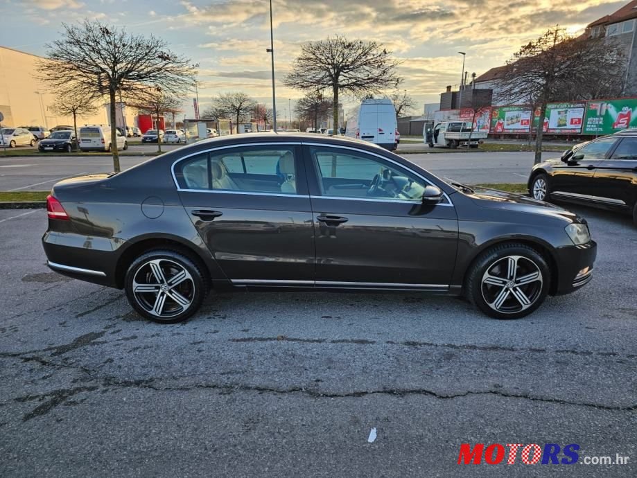 2012' Volkswagen Passat 1,6 Tdi photo #4