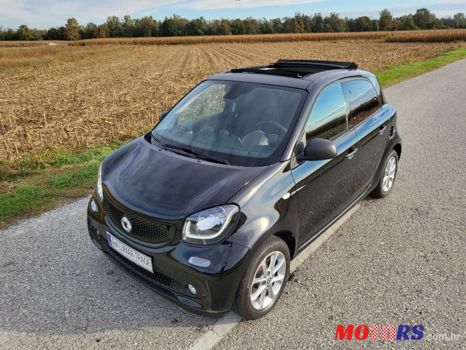 2017' Smart Forfour photo #1