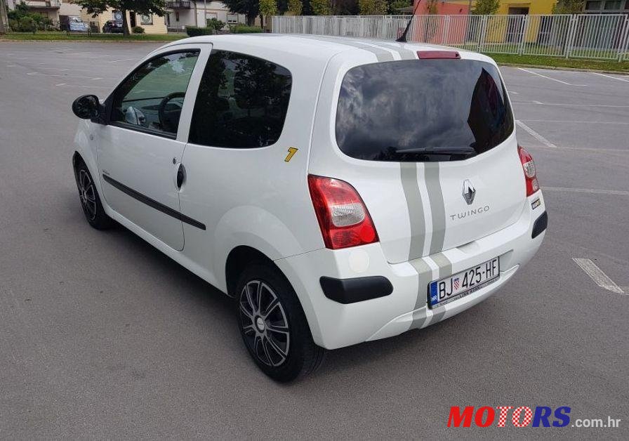 2008' Renault Twingo 1,2 photo #1