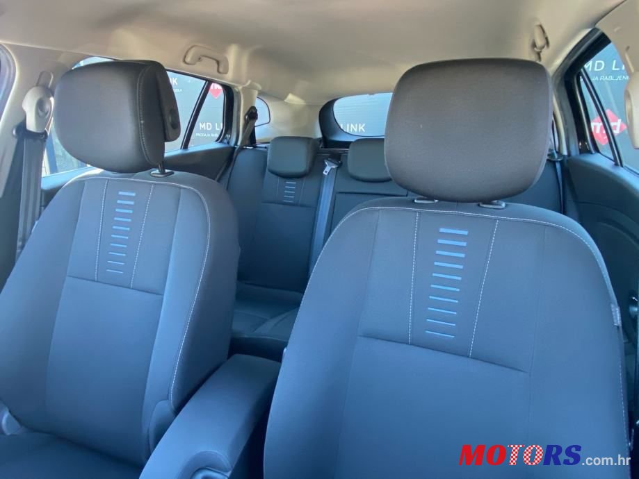 2010' Renault Megane Grandtour photo #4