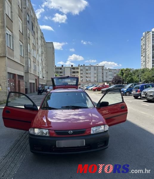 2000' Mazda 323 P 1,3 I photo #4