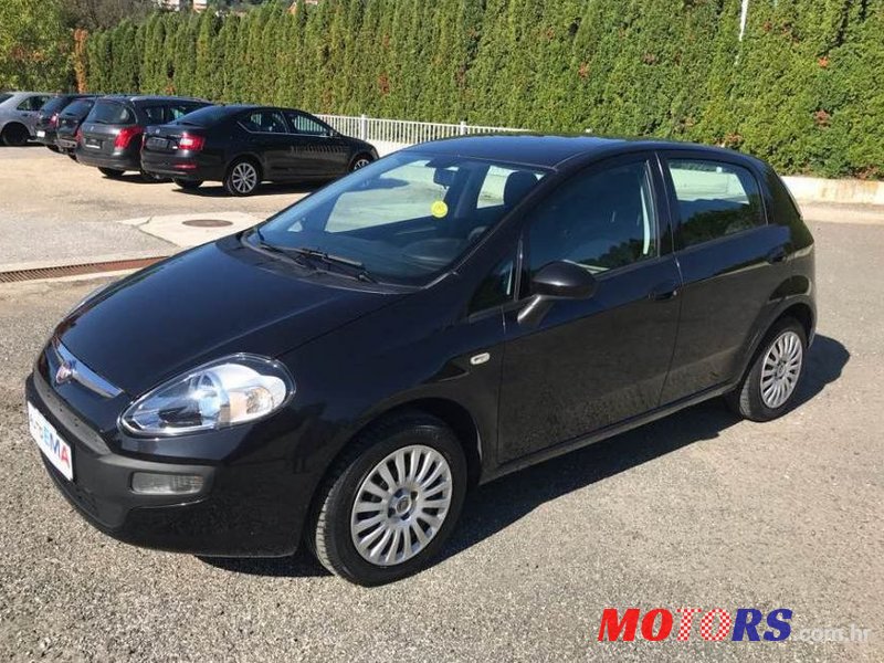 2010' Fiat Punto Evo 1,3 Multijet 16V photo #1