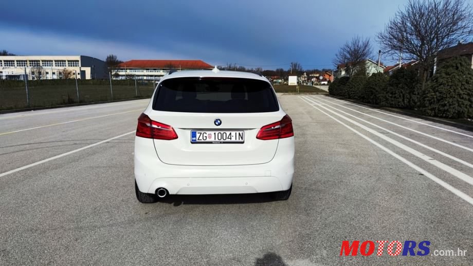 2018' BMW Serija 2 216D photo #4