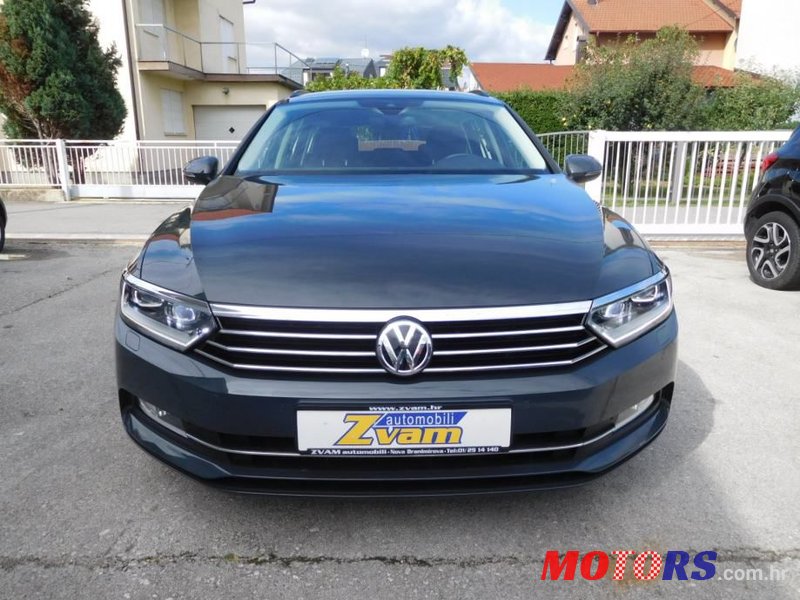 2016' Volkswagen Passat Variant photo #2