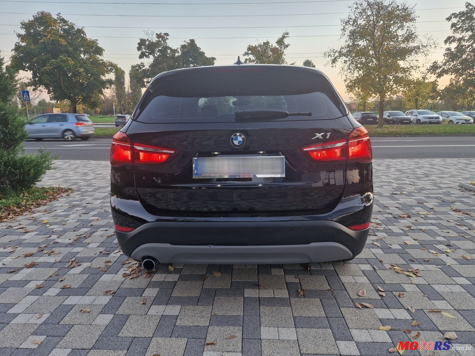 2017' BMW X1 18D photo #5