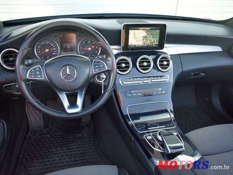 2018' Mercedes-Benz C-Klasa 220D Cabrio photo #4