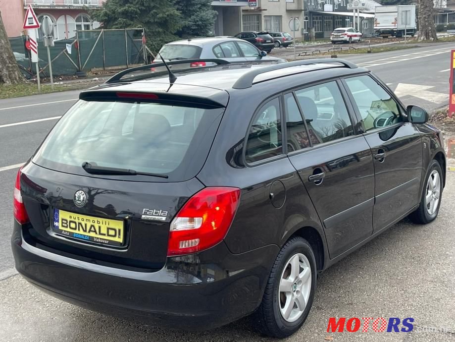 2009' Skoda Fabia Combi photo #5