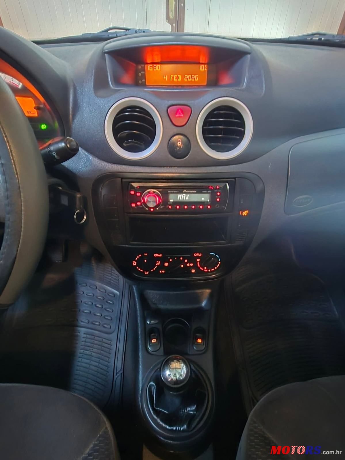 2010' Citroen C3 1,4 photo #4