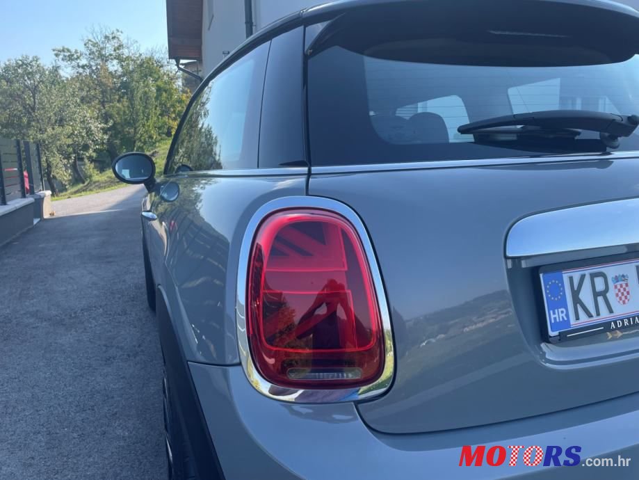 2016' MINI Cooper photo #5