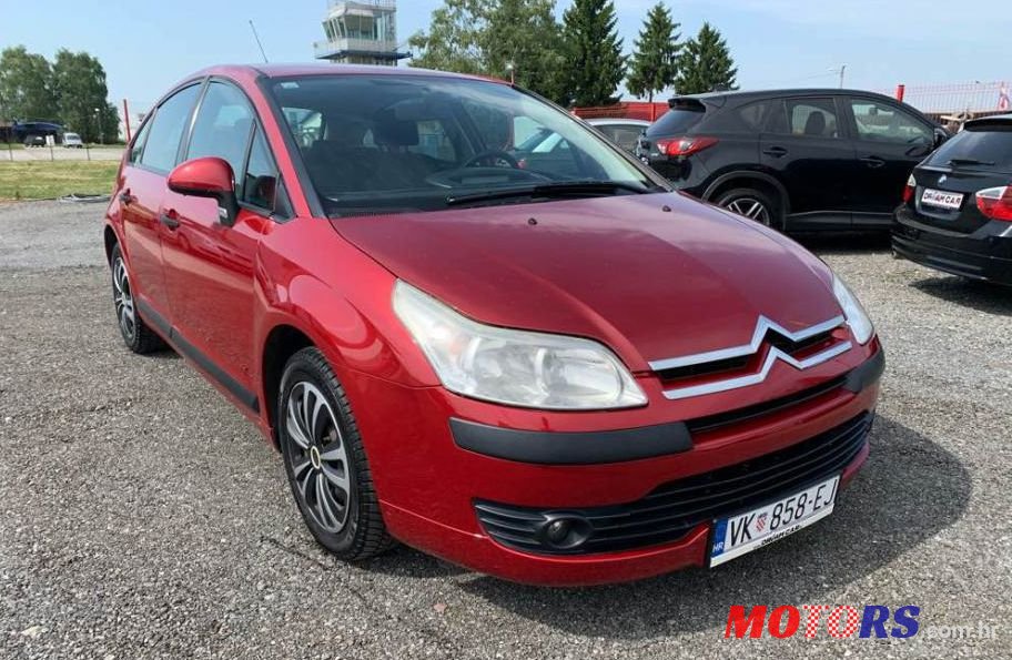 2006' Citroen C4 1,4 I 16V Sx photo #1