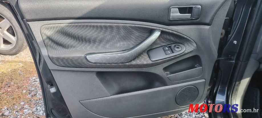2009' Ford C-MAX 1,6Tdci photo #6