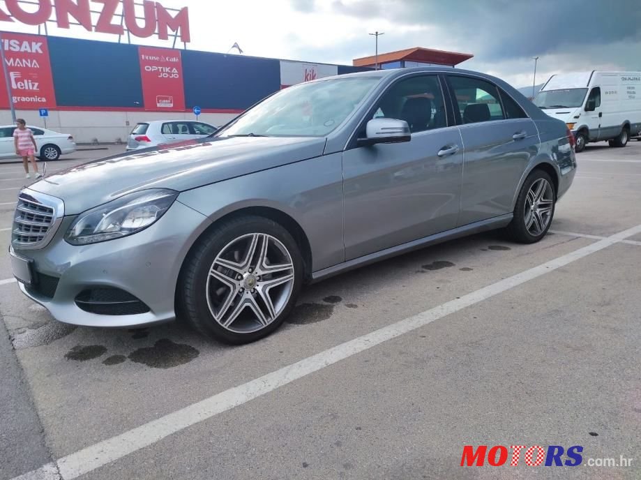 2013' Mercedes-Benz E-Klasa 200 photo #2