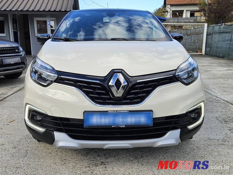 2020' Renault Captur Tce photo #2