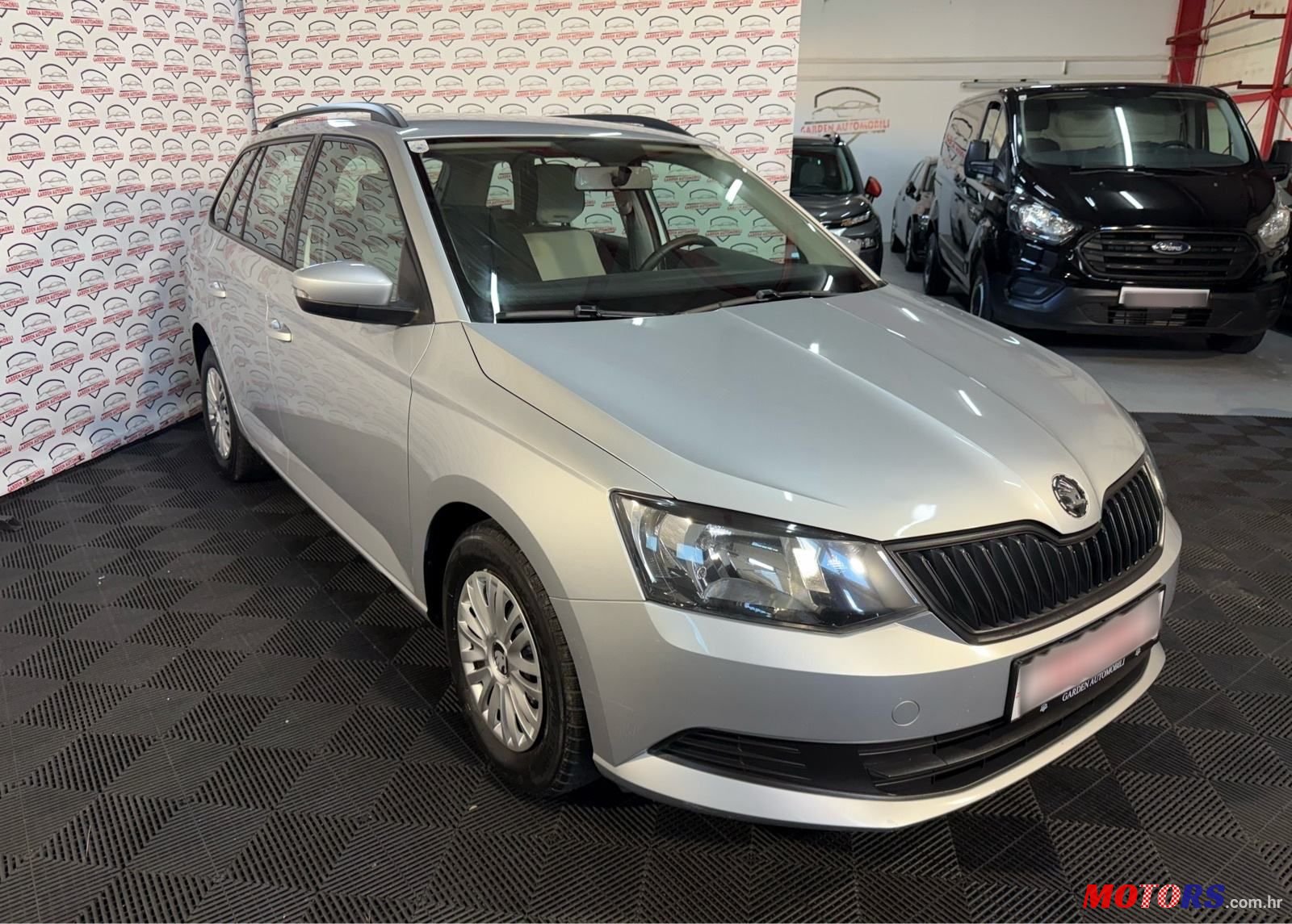 2018' Skoda Fabia Combi photo #4