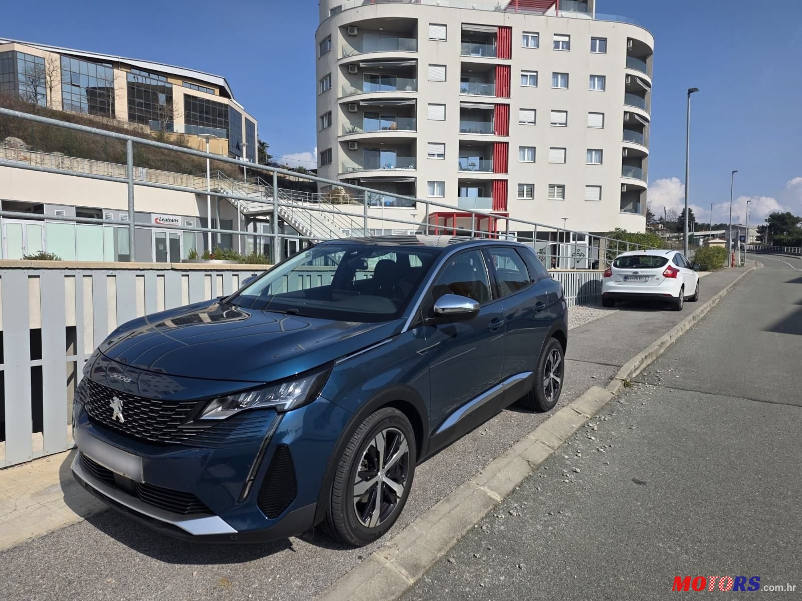 2021' Peugeot 3008 1,5 Bluehdi photo #3