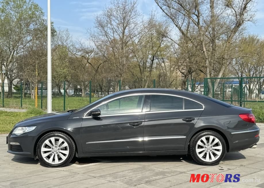 2011' Volkswagen Passat 2,0 Tdi photo #3