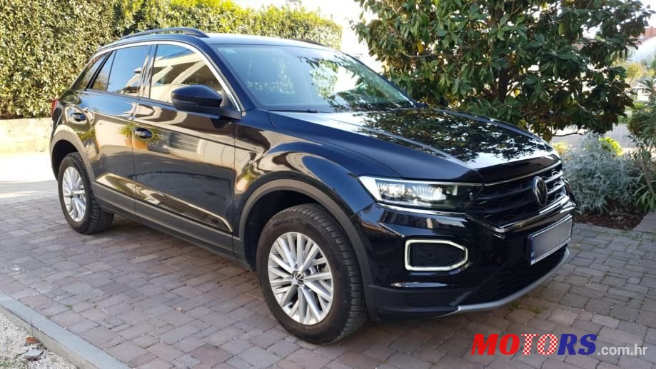 2021' Volkswagen T-Roc photo #4