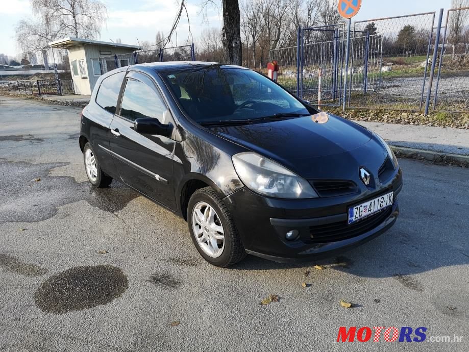 2005' Renault Clio 1,5 Dci photo #6