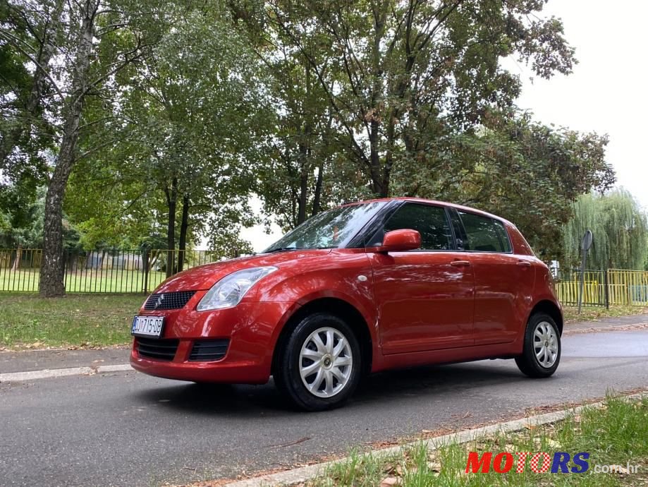 2010' Suzuki Swift 1,3 Glx photo #5