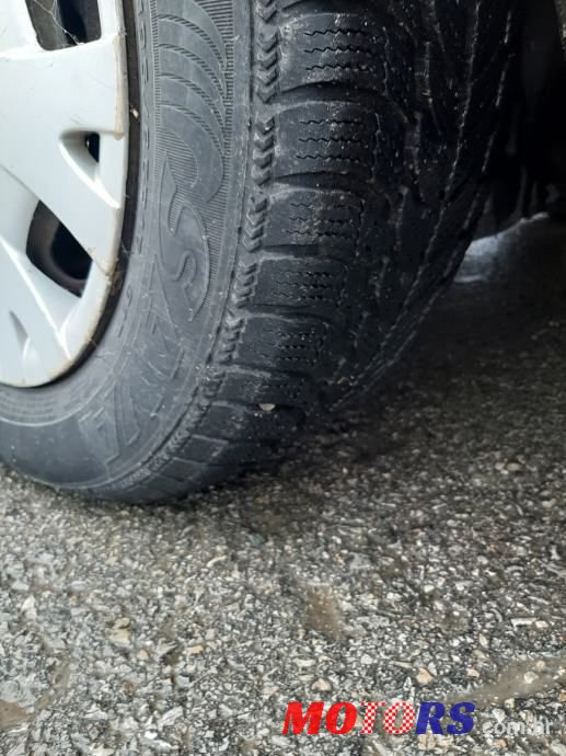 2004' Mazda 3 Sport photo #5