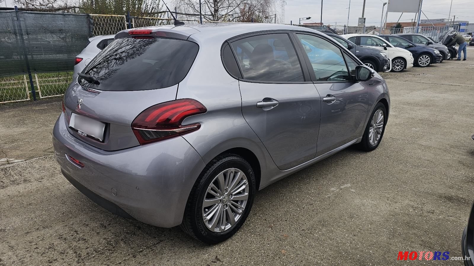 2019' Peugeot 208 1,2 Puretech photo #3