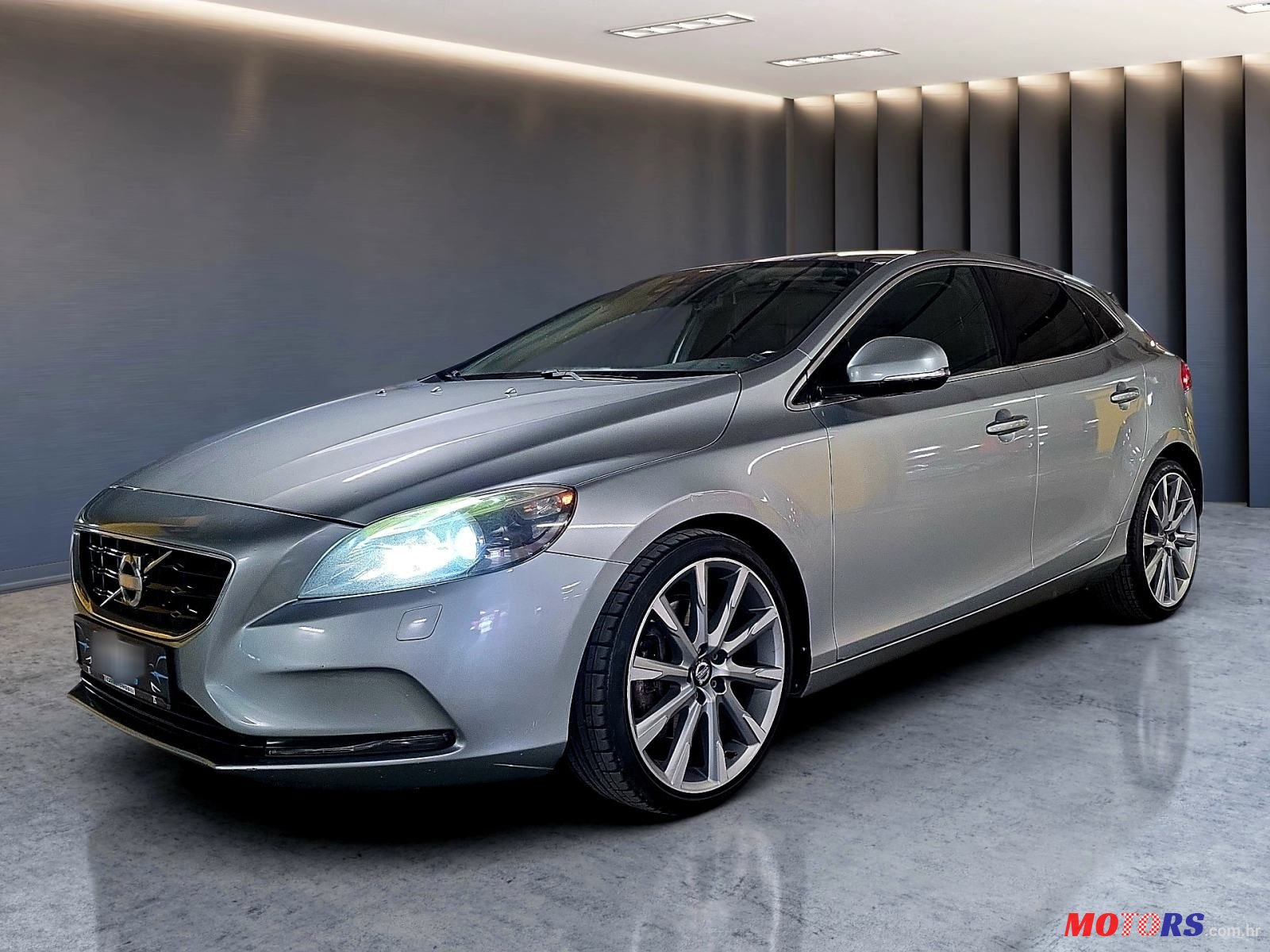 2012' Volvo V40 D3 photo #2