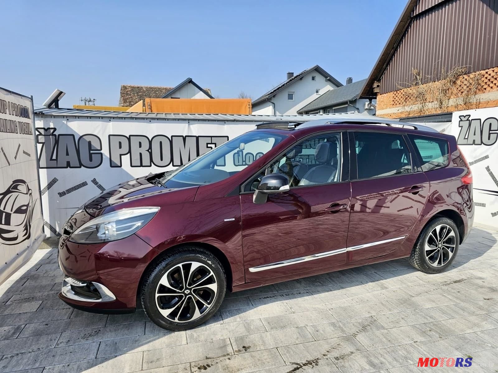 2014' Renault Scenic Dci 130 photo #2