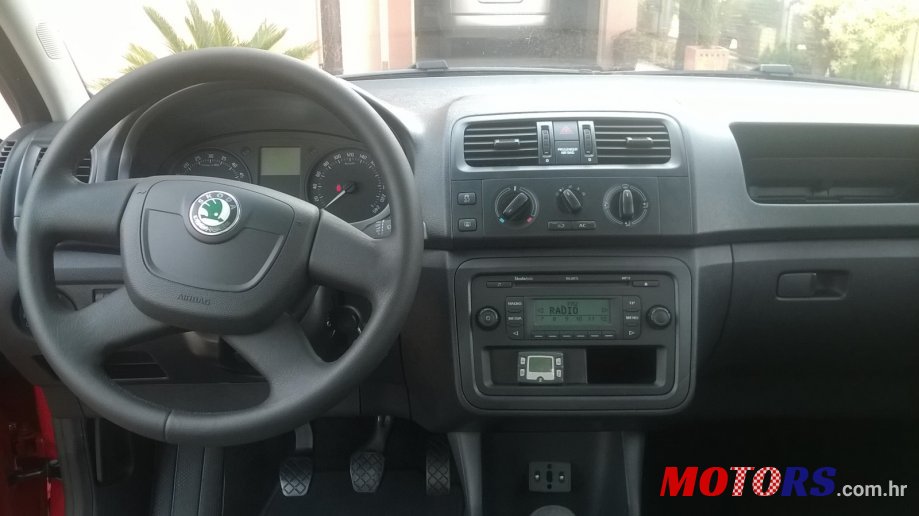 2012' Skoda Roomster photo #3