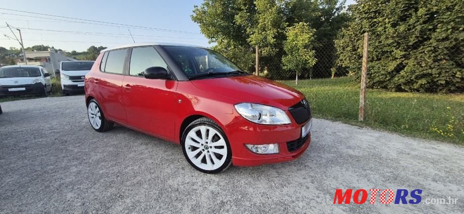 2011' Skoda Fabia 1,6 Tdi photo #1