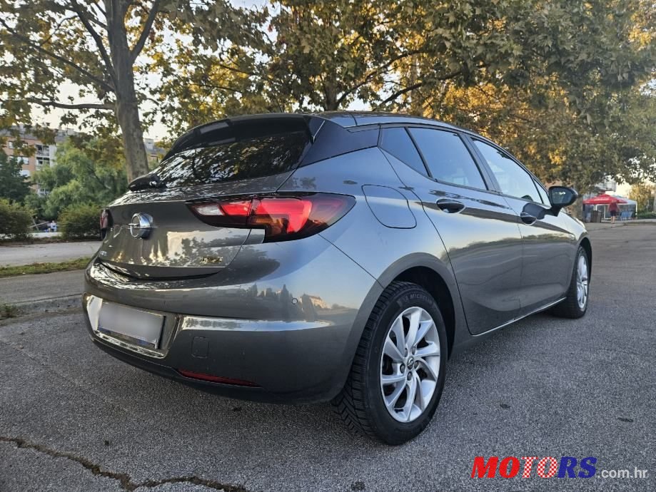 2020' Opel Astra 1,5 D photo #6