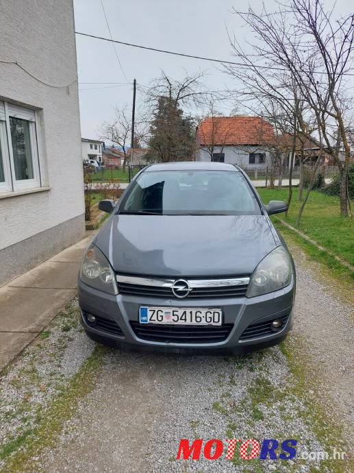 2006' Opel Astra Karavan photo #1