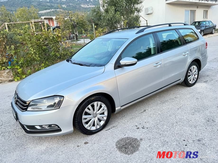2013' Volkswagen Passat Variant photo #6