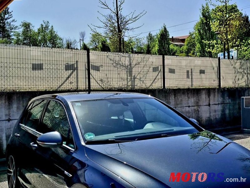 2016' Volkswagen Golf VII 2,0 Bmt photo #1