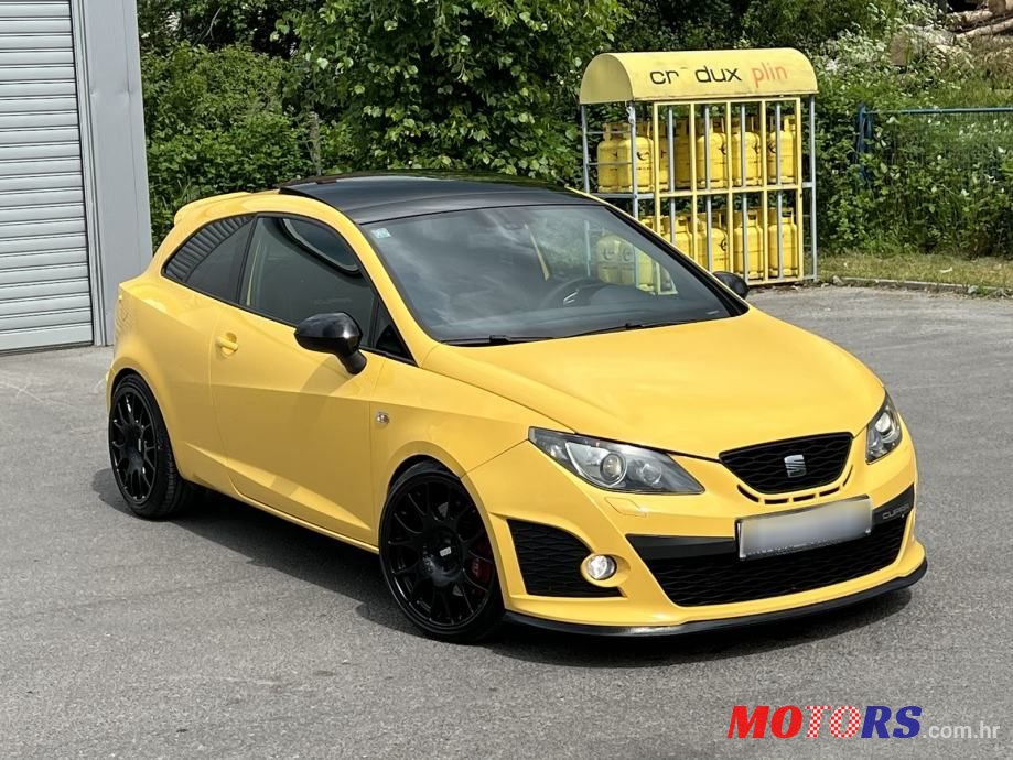 2010' SEAT Ibiza photo #2