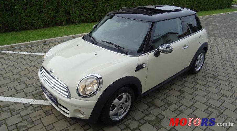 2009' MINI Cooper Cooper D photo #1