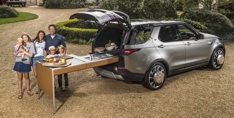 Jamie Oliver's Land Rover Discovery is the ultimate cooking machine