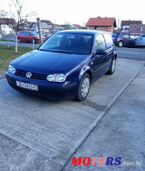 2001' Volkswagen Golf IV 1,9 Tdi photo #1