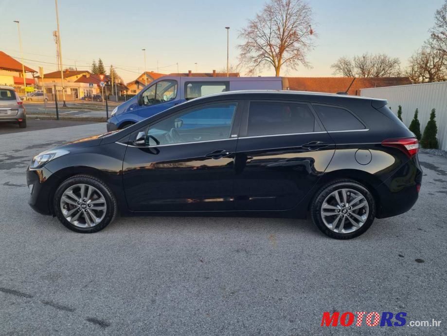 2016' Hyundai i30 photo #5