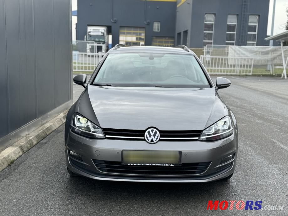 2014' Volkswagen Golf 7 Variant photo #2