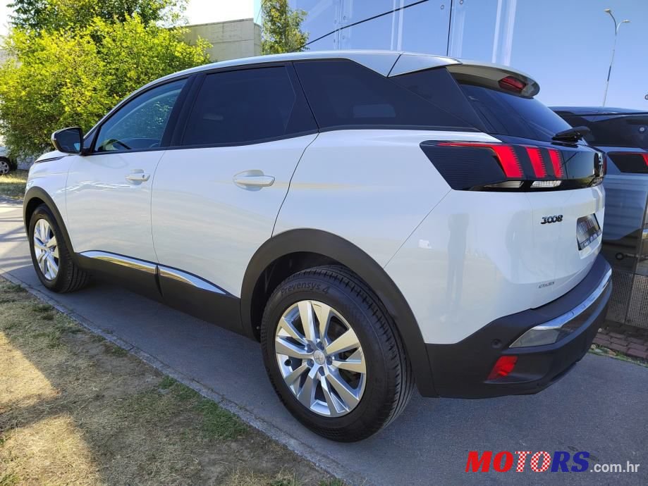 2017' Peugeot 3008 photo #3