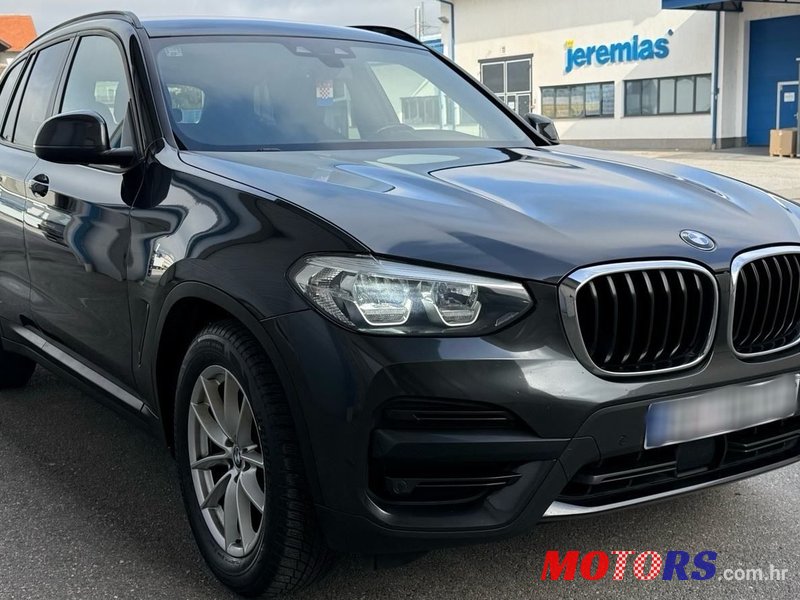 2019' BMW X3 Sdrive18D photo #3