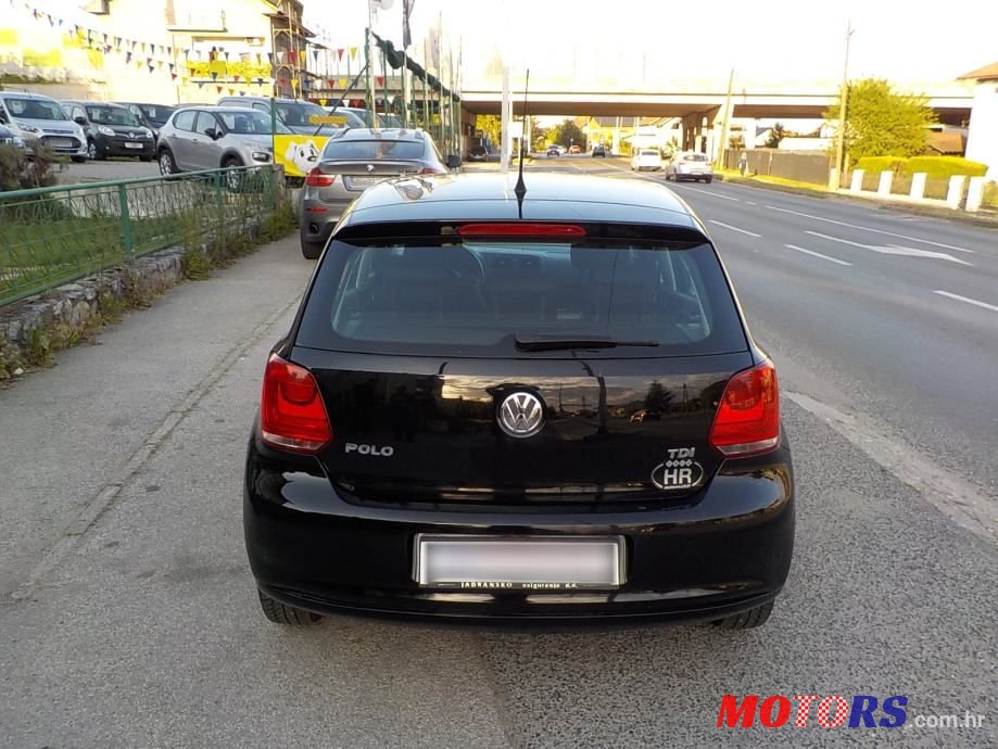 2012' Volkswagen Polo photo #6