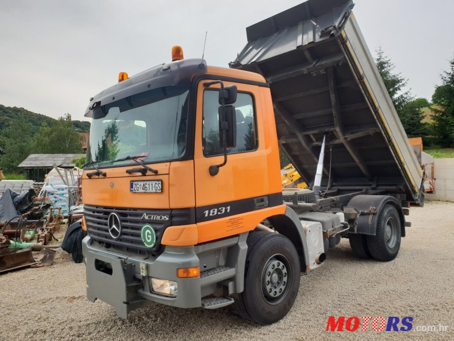 2000' Mercedes-Benz photo #1